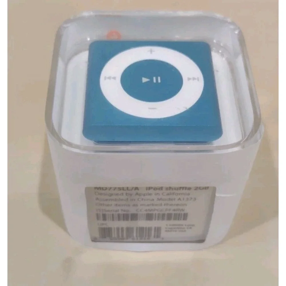 Apple iPod shuffle 4th Generation Blue (2GB) New, Sealed in Box! As Is